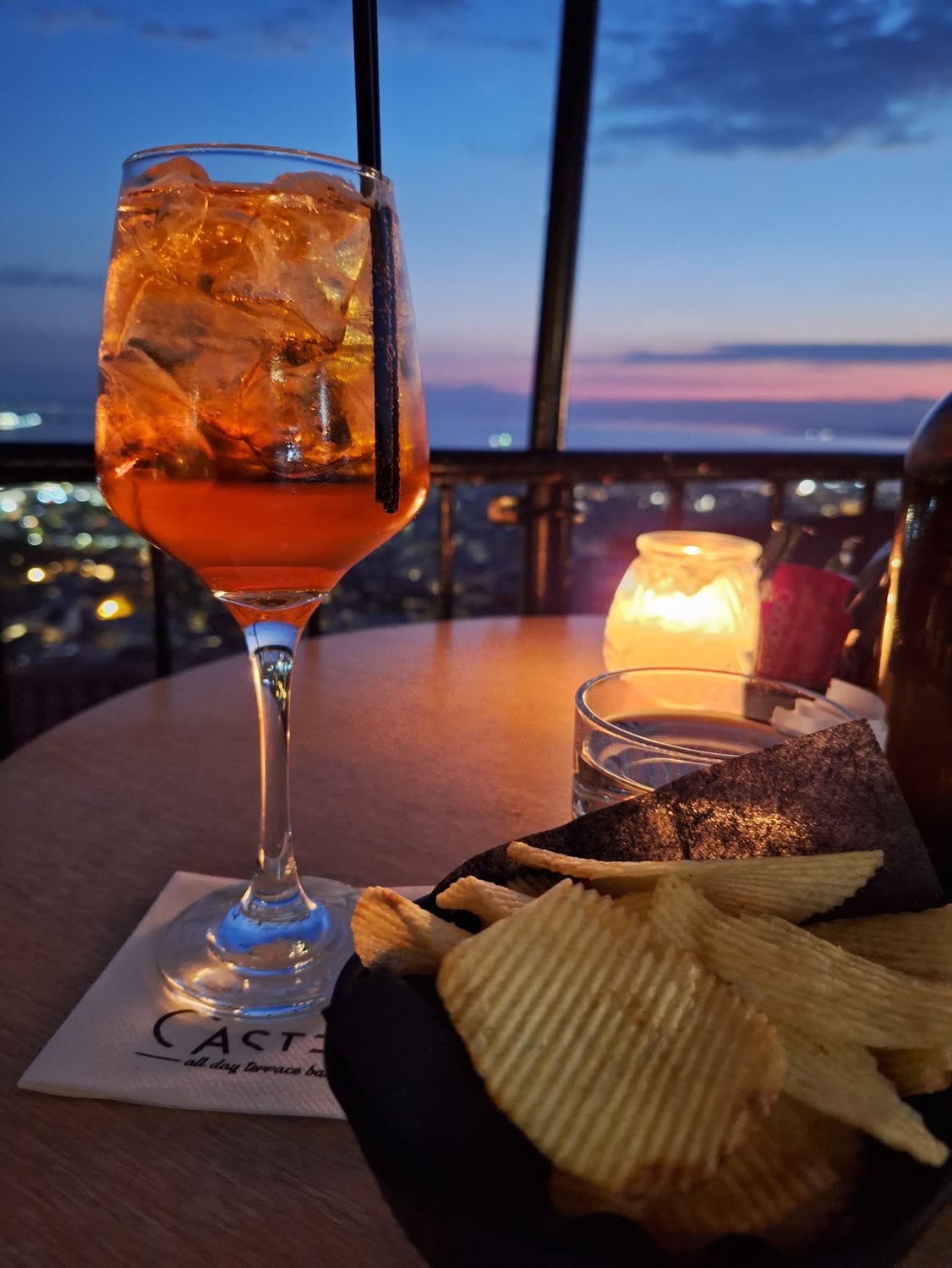 Aperol Spritz στο ηλιοβασίλεμα