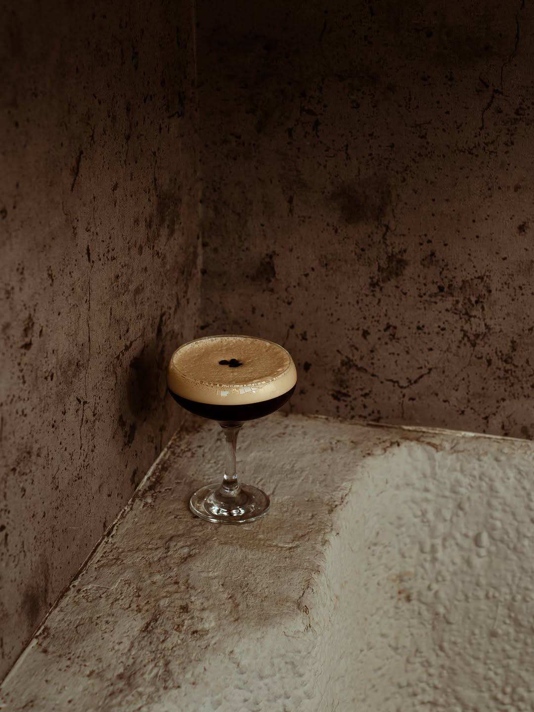 Espresso Martini σε μια γωνιά του μπαρ